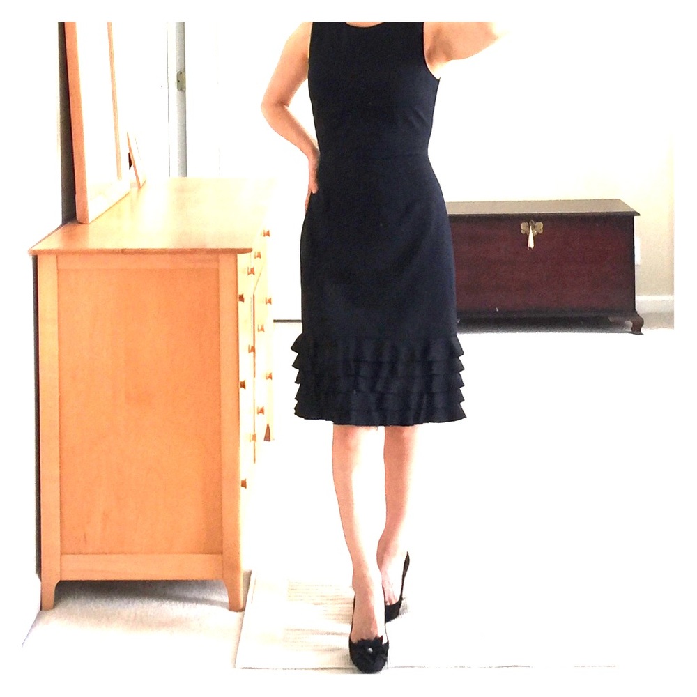 NWOT J Crew Ruffle Hem Sheath Dress Black Size 00